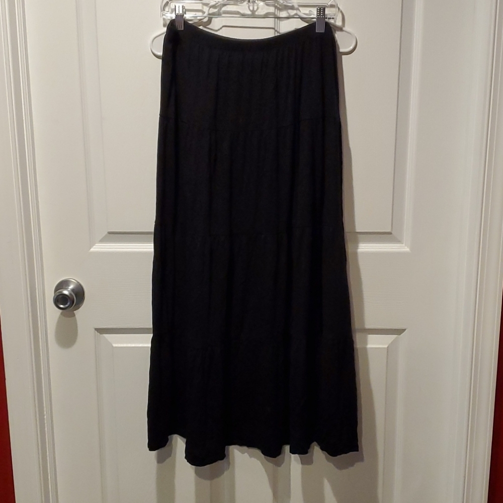 St johns bay black, long skirt